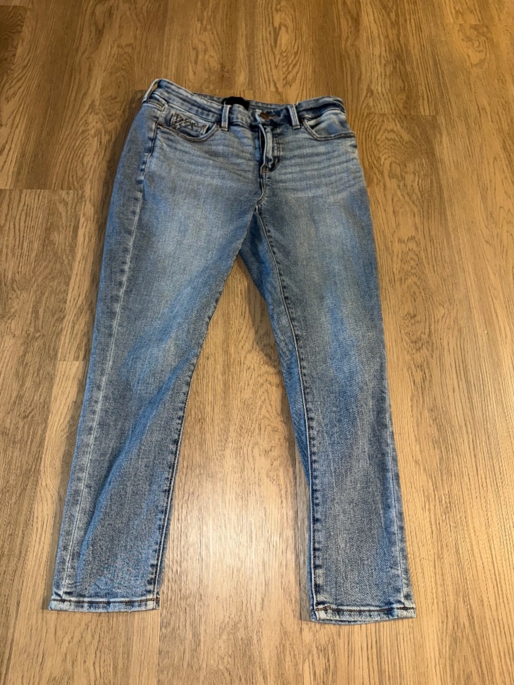 Buckle Black Light Wash Ankle Skinny Jeans Stretch Denim Minimalist Staple
